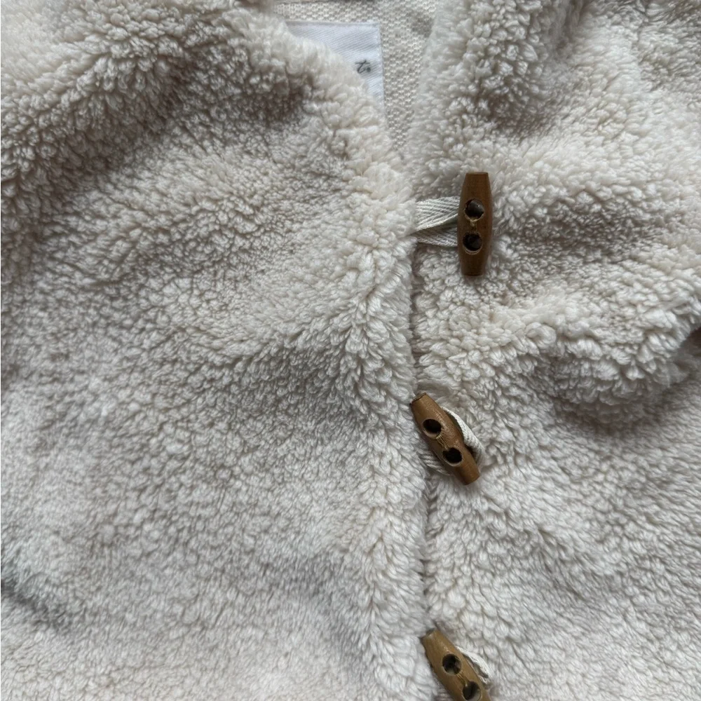 Cozy baby Cream Knit Hoodie Ivory sherpa Jacket Cardigan – Size 9 Months